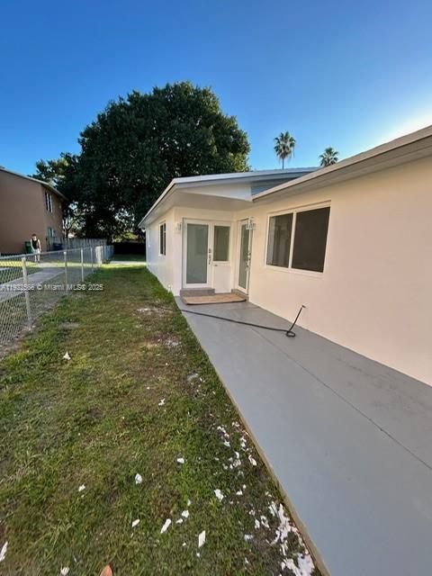 Building Photo - 7154 SW 22nd St