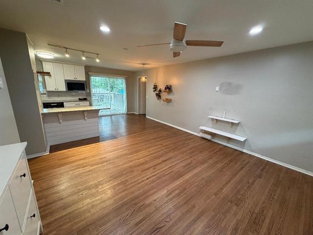 Building Photo - 13929 Montvale Dr