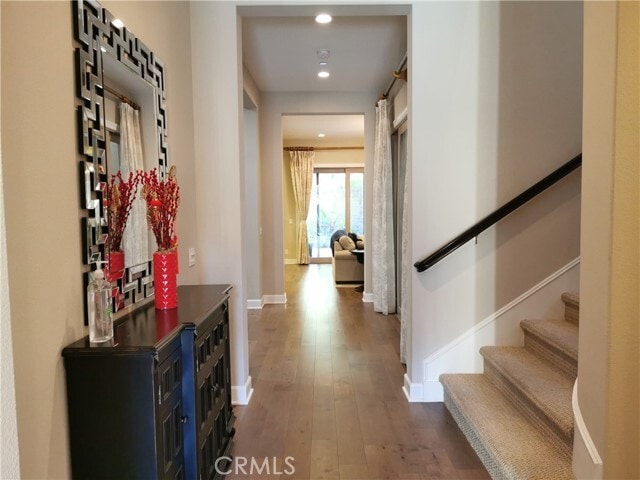 Building Photo - 16 Branding Iron