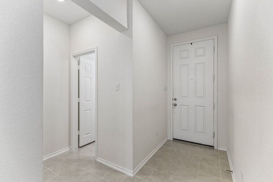 Building Photo - 4481 Acerno St