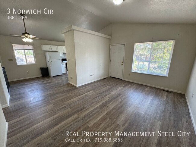 Building Photo - 3 Norwich Cir