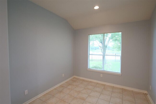 Building Photo - 24403 Lanning Dr