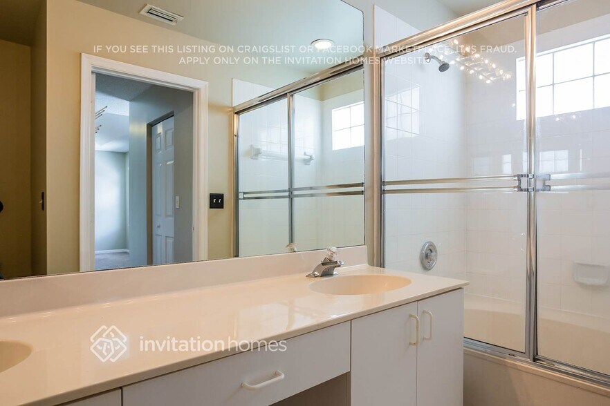 Building Photo - 7697 Springfield Lake Dr
