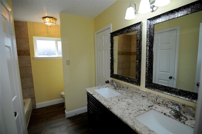Building Photo - 1903 Brushy Creek Dr