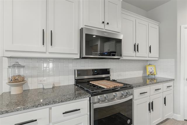 Building Photo - 712 Finchley Dr