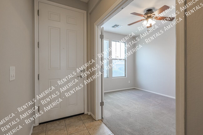 Building Photo - 41587 W Anne Ln
