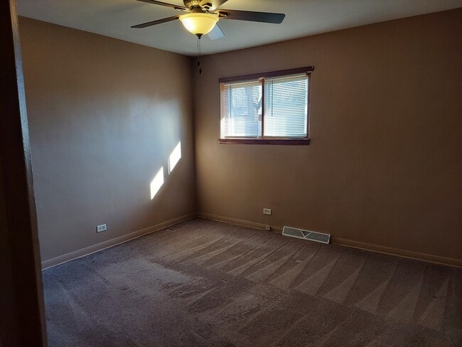 Building Photo - 711 S West St