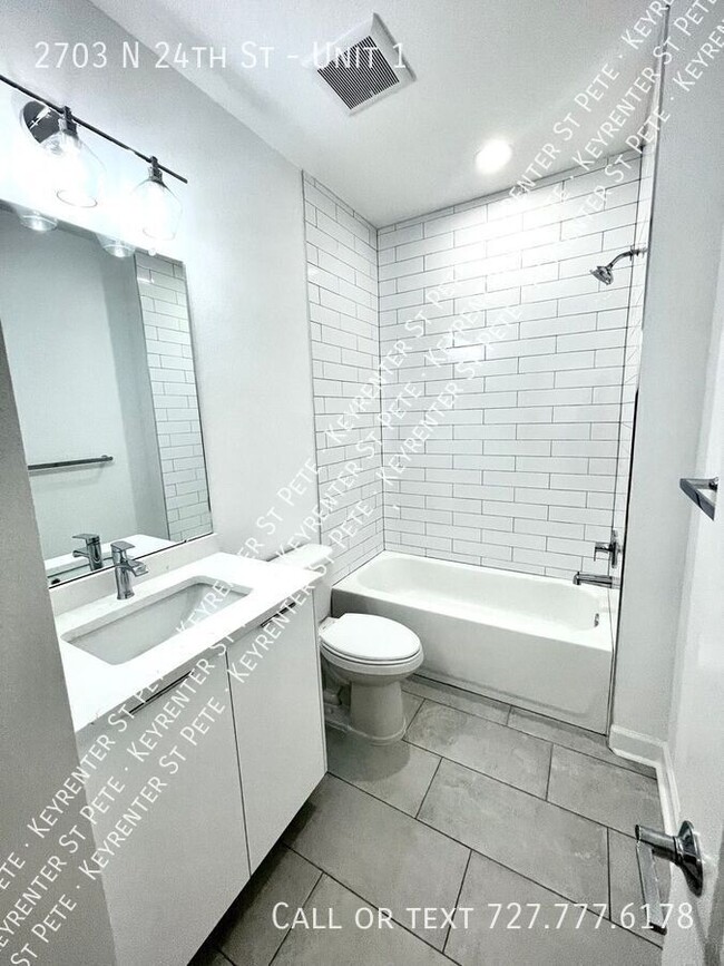 Building Photo - 2703 N 24th St