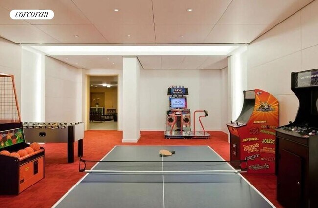 Building Photo - 170 East End Ave