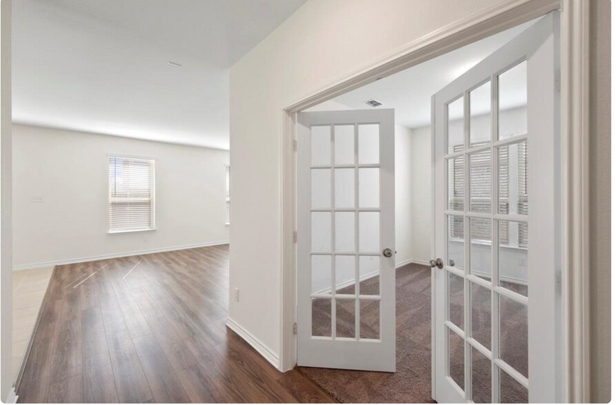 Building Photo - 8720 Rock Hibiscus Dr