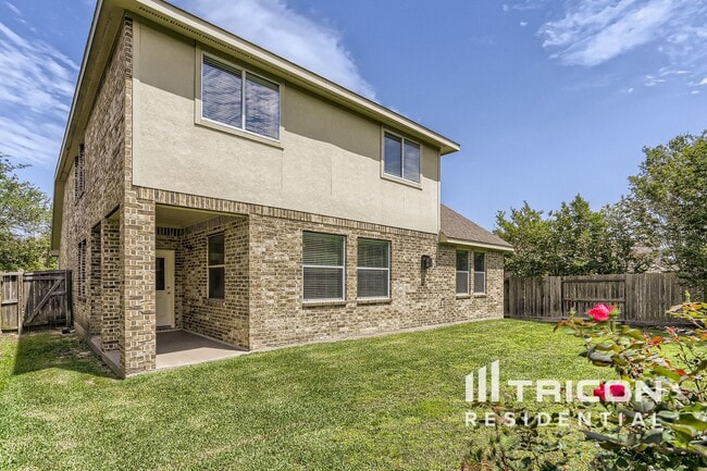 Building Photo - 24547 Bella Veneza Dr