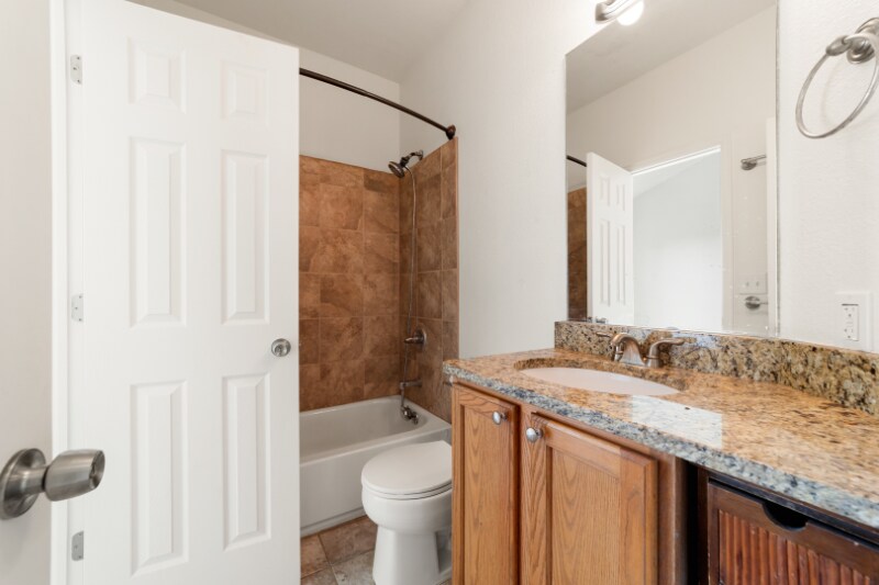 Building Photo - 4627 Bittercreek Dr