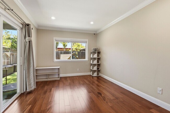 Building Photo - Wow! What a Great Home! Available Soon!