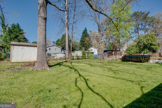 Building Photo - 6551 Bussell Way