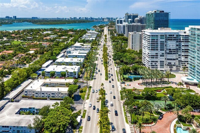 Building Photo - 9940 Collins Ave