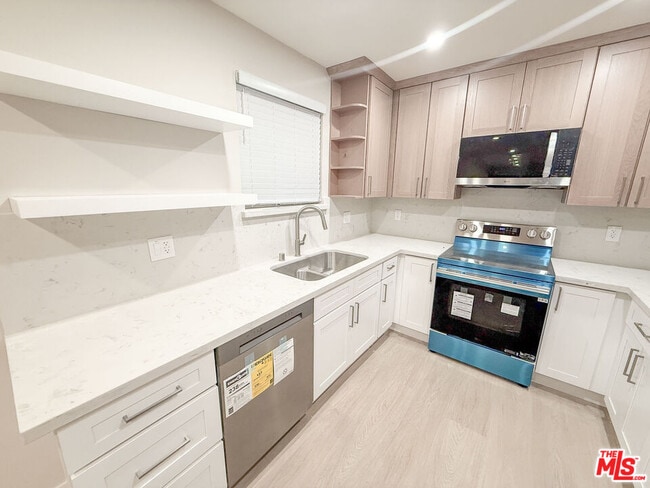 Building Photo - 1117 S Bedford St