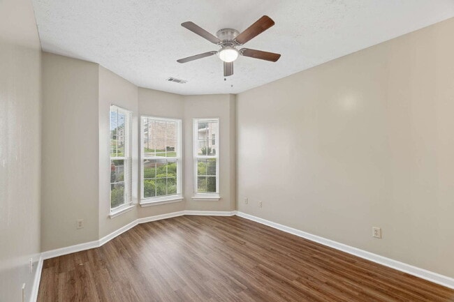 Building Photo - 501 Churchill Crossing