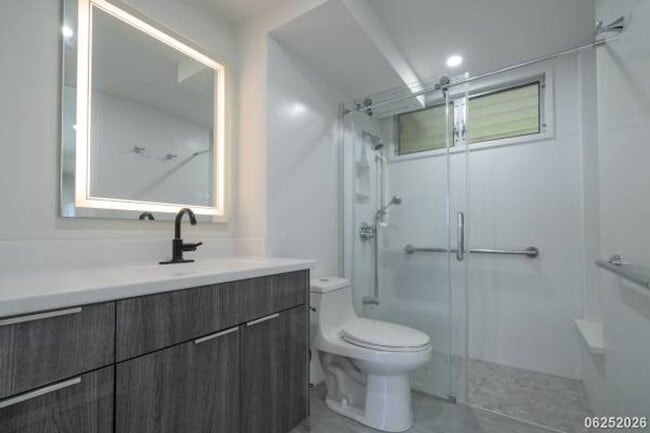 Building Photo - Fully Remodeled 1BR/1BA/1PKG Unit in Waialae Gardens (Kahala)