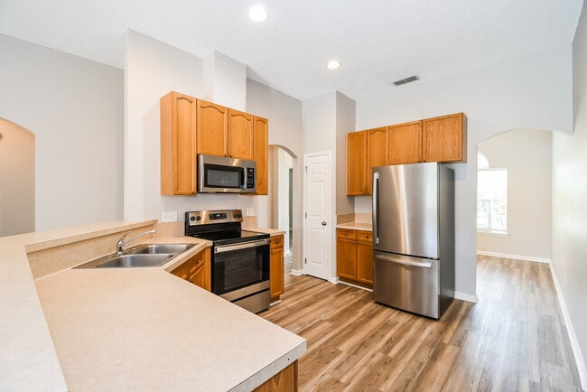 Building Photo - 1747 Northglen Cir