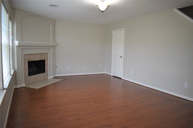Building Photo - 19207 Cedarsham Ln