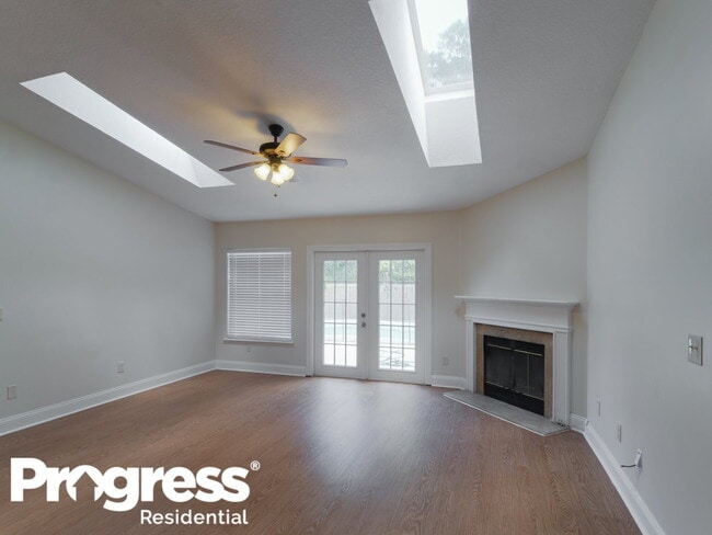 Building Photo - 168 Johns Glen Dr
