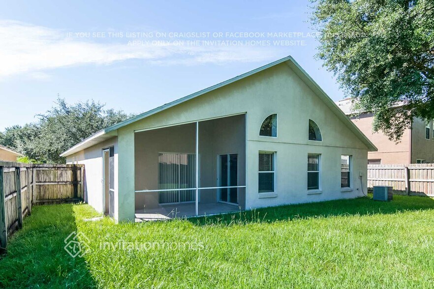Building Photo - 6805 Waterton Dr