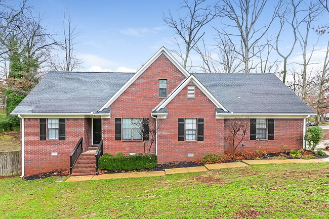 Building Photo - 4000 Windermere Dr