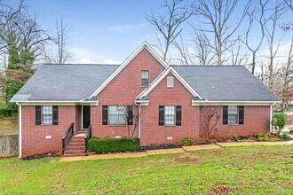 Building Photo - 4000 Windermere Dr