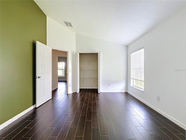 Building Photo - 1045 Willow Branch Dr