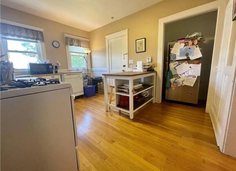 Building Photo - 116-118 Lafayette Street