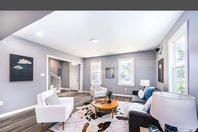 Building Photo - 1413 Decatur St