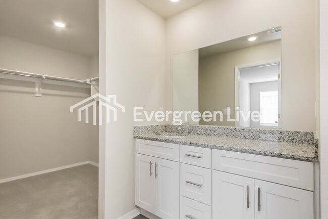 Building Photo - 2575 E Meramec St