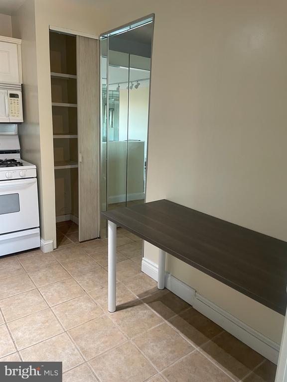 Building Photo - 5225 Pooks Hill Rd