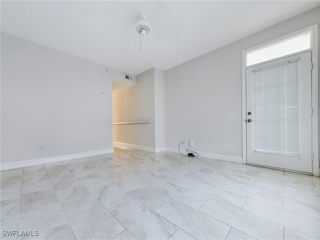 Building Photo - 85 Silver Oaks Cir