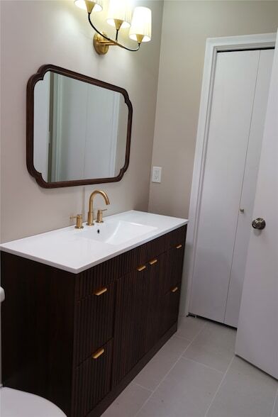 Building Photo - 311 Gwendola Dr