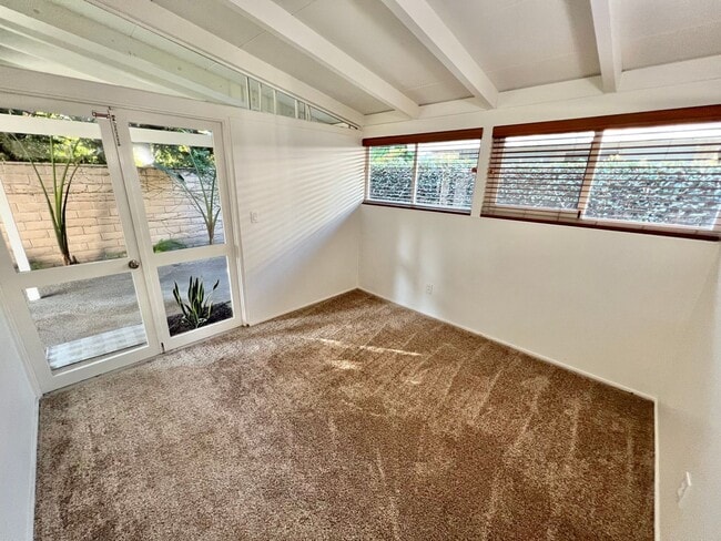 Building Photo - 3063 Volk Ave