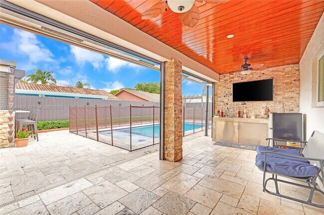 Building Photo - 4225 SW 133rd Ct