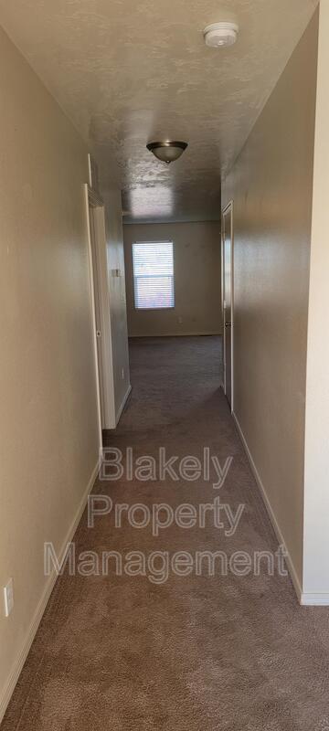 Building Photo - 7872 E Drouillard St