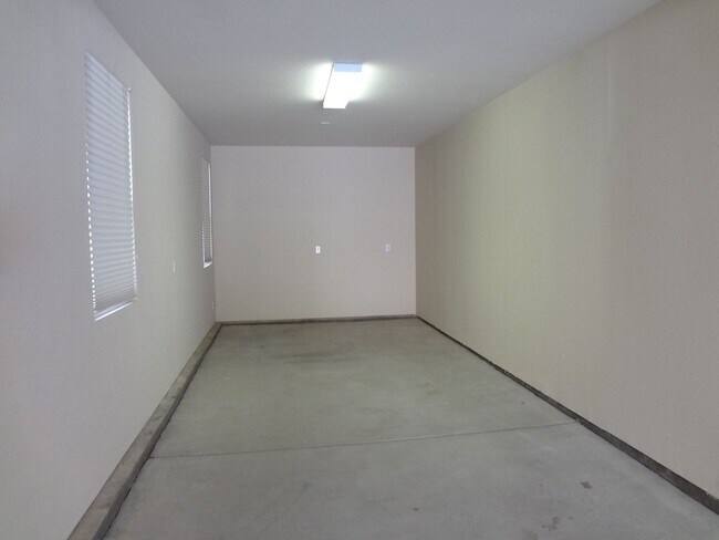Building Photo - COMING SOON! Beautiful 5 bedroom Home in Lincoln Crossing Village!