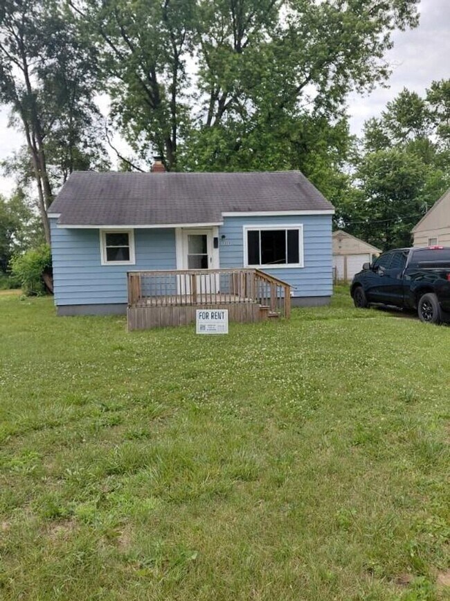 Primary Photo - 3220 Vermont Pl