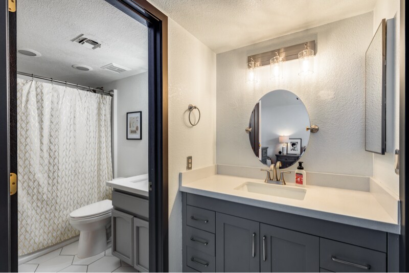 Building Photo - 5350 N Central Ave