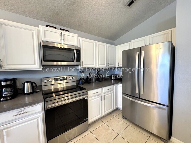 Building Photo - 4775 Cumbrian Lakes Dr