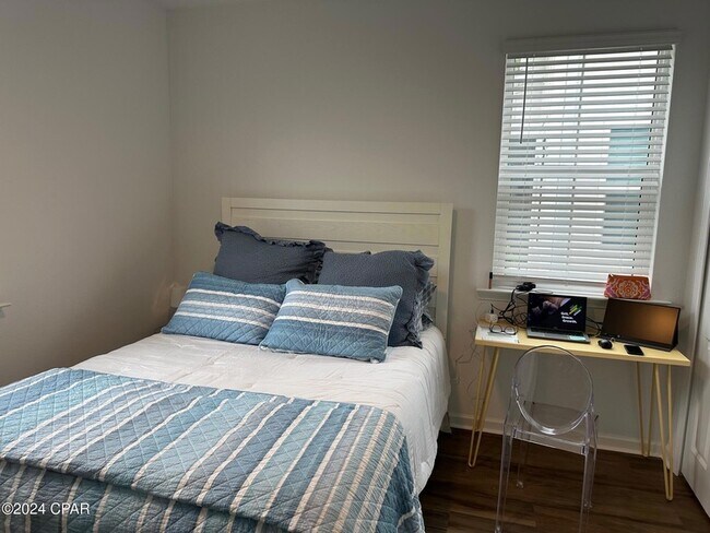 Building Photo - 8501 Dreams Float Ct