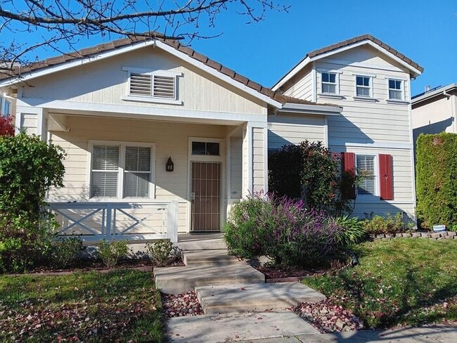 Primary Photo - Beautiful 4 Bed 3 Bath Single Family Home in Santa Rosa- $3,250 per month!