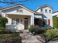 Building Photo - Beautiful 4 Bed 3 Bath Single Family Home in Santa Rosa- $3,250 per month!