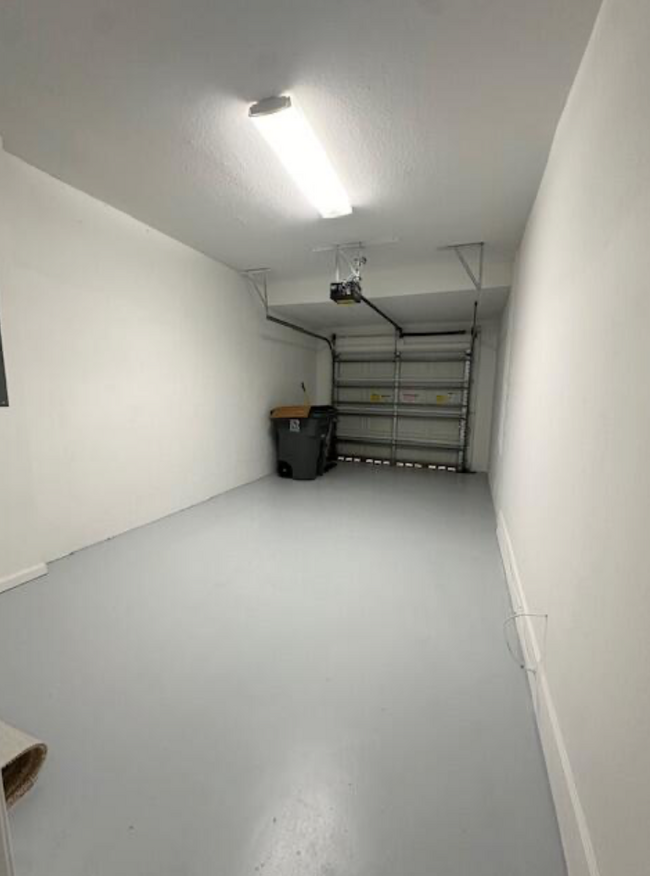 Building Photo - 7359 Briella Dr