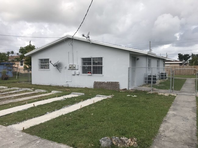 Building Photo - 440 NW 13th St