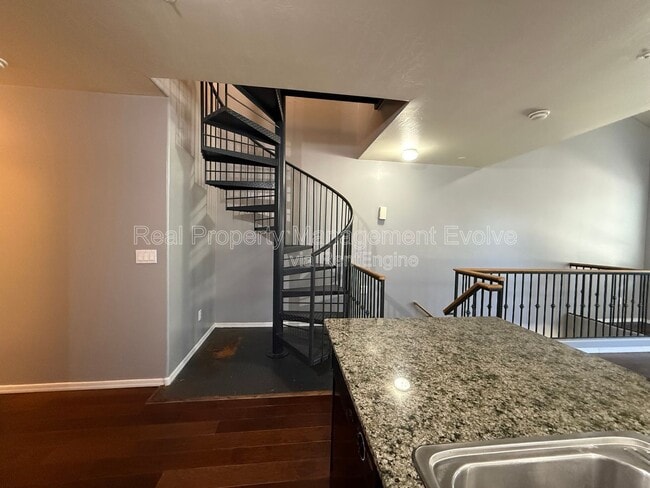 Building Photo - 4274 E Jasper Dr