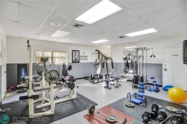 Building Photo - 6600 Cypress Rd