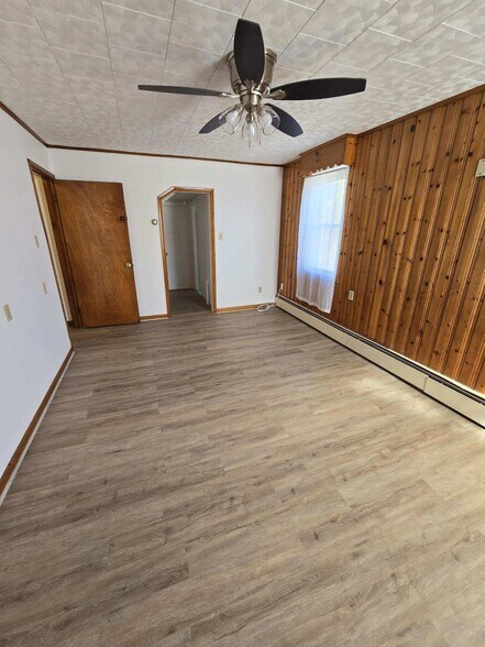 Building Photo - 1584 PA-106